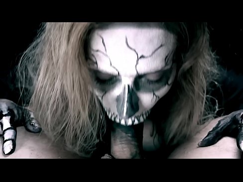 ❤️ Demonska djevojka siše kurac svojim crnim ustima i guta spermu. ❤️ Tvrdi porno kod nas bs.porngifmag-com.ru ❌❤